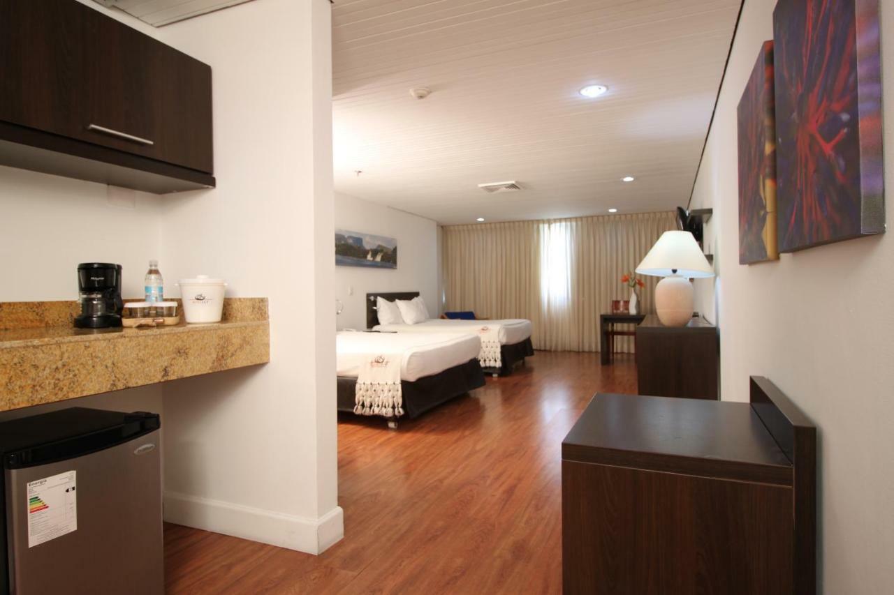 Hotel Cct Каракас Экстерьер фото